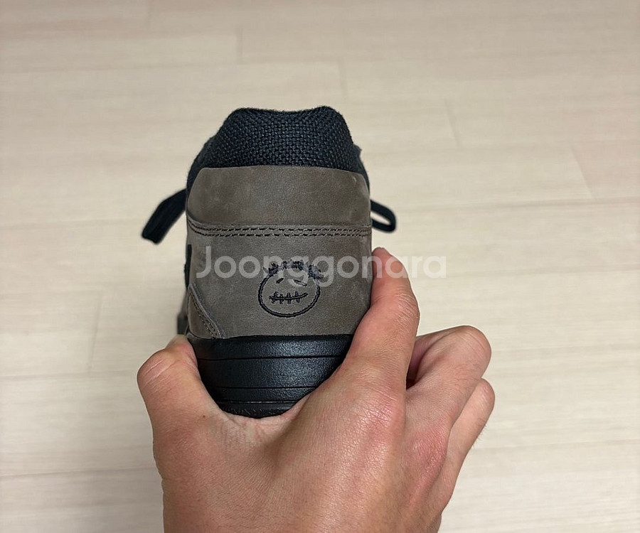 조던X트래비스 스캇 점프맨--2