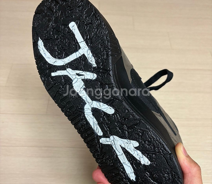 조던X트래비스 스캇 점프맨--1