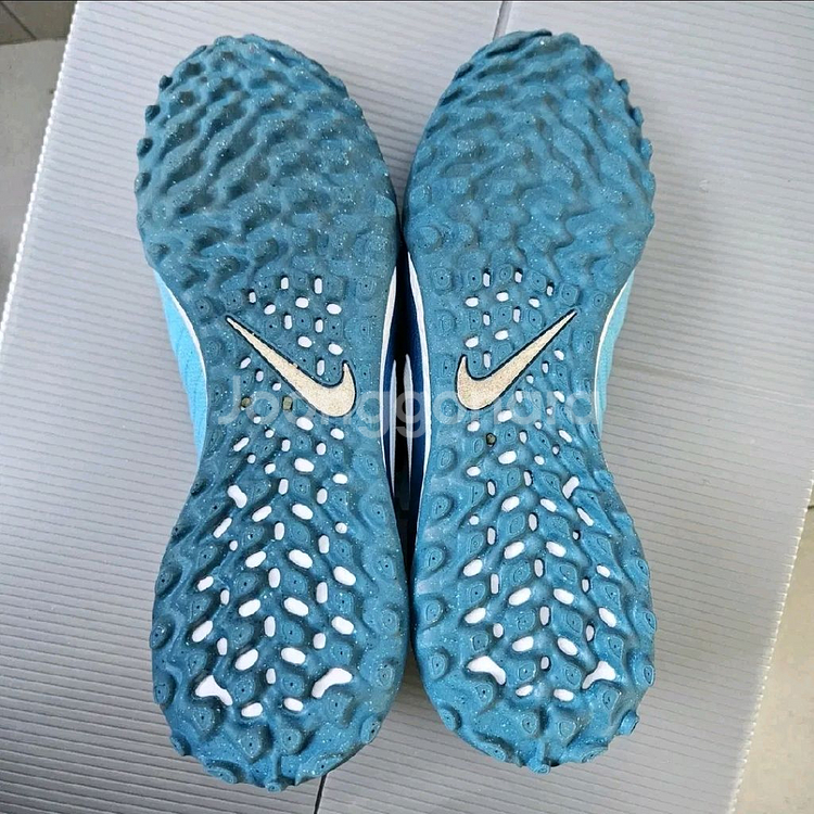 나이키 팬텀GX2 프로 TF--4