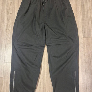 준지 울 로우크로치 팬츠