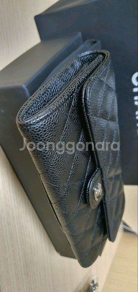 (미사용)샤넬 캐비어 장지갑 새상품급 정품(감정O)구찌프라다루이비통디올고야드셀린느보테가생로랑--4