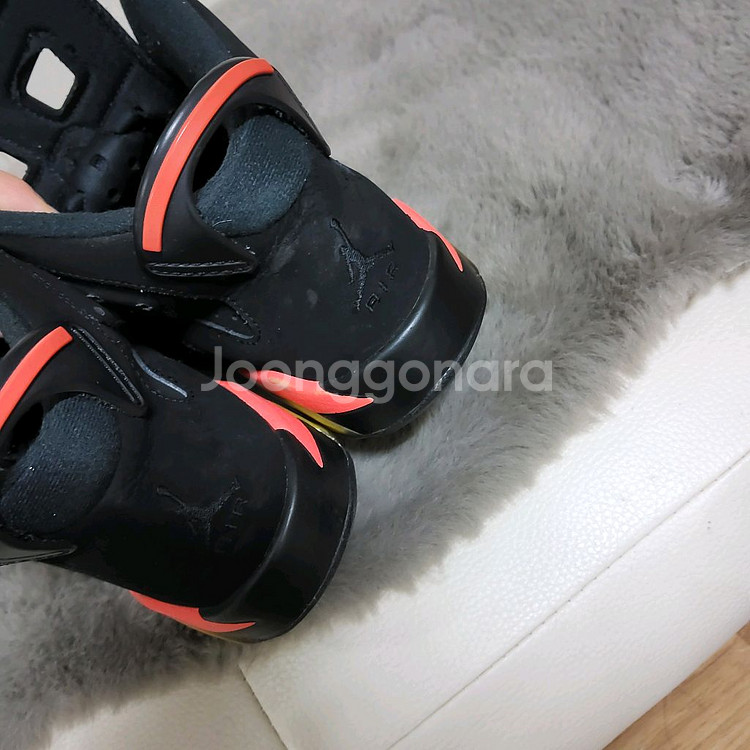 나이키 에어조던 6 블랙 인프라레드 235 무배--3