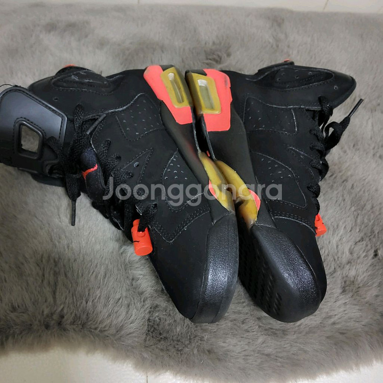 나이키 에어조던 6 블랙 인프라레드 235 무배--1