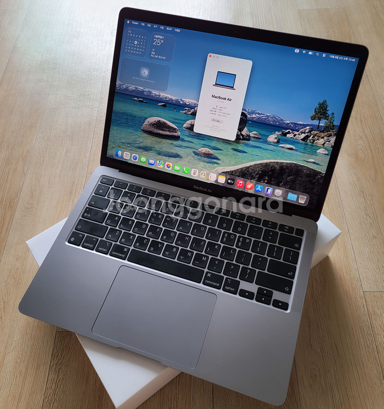 부산 맥북에어M1 8GB / 256GB 배터리98% 그레이 팝니다.--0