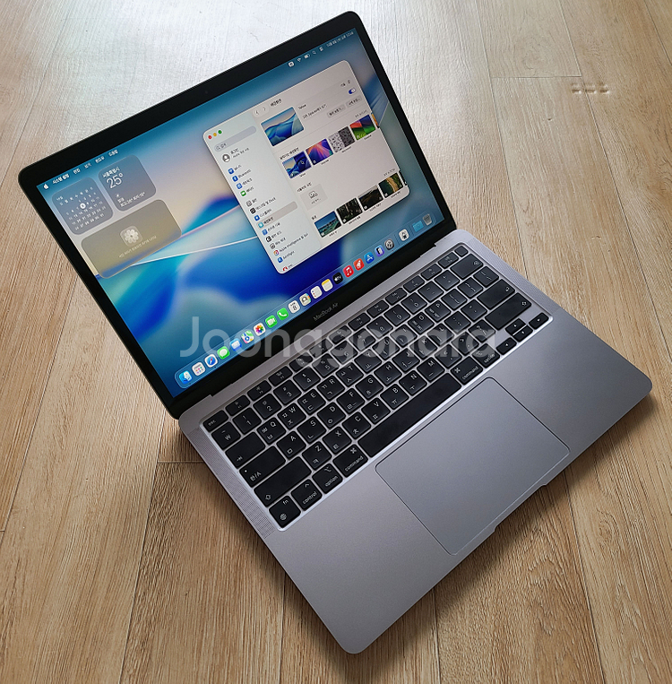 부산 맥북에어M1 8GB / 256GB 배터리98% 그레이 팝니다.--3