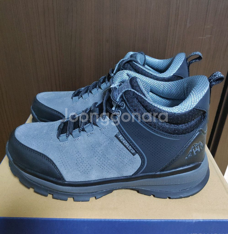 (새상품)270 등산화 트레킹화 프로월드컵--2