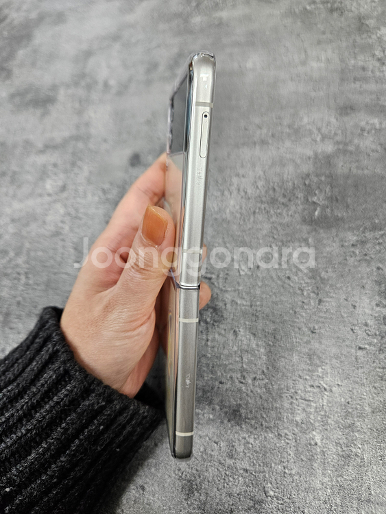 S급 삼성 갤럭시Z플립3 판매 도매가 중고폰--3