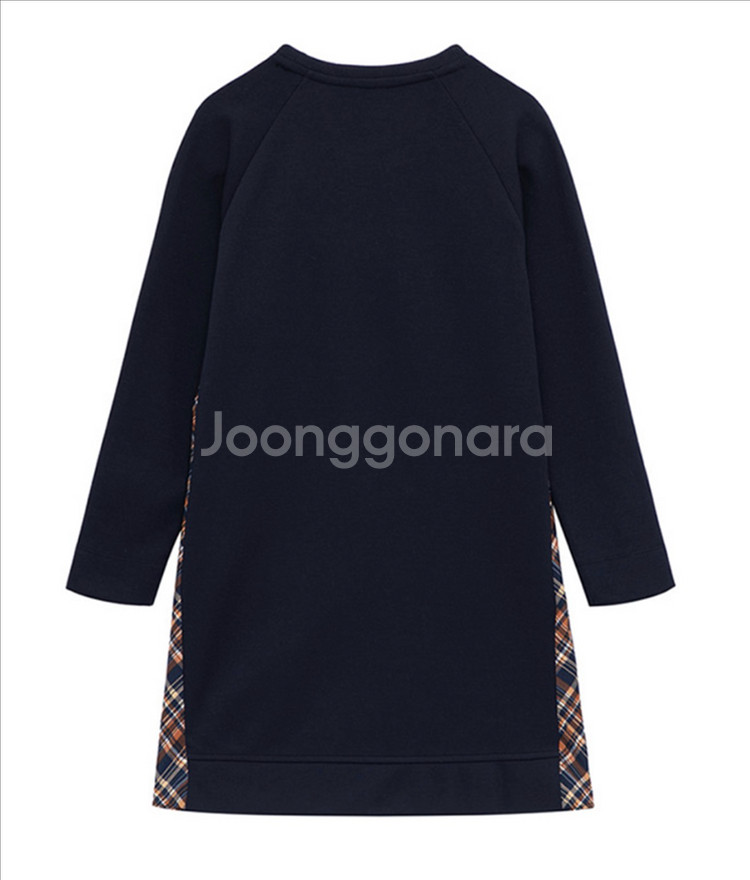 [새상품] 씨(SI) 라운드넥 배색 프린트 티셔츠 77--1