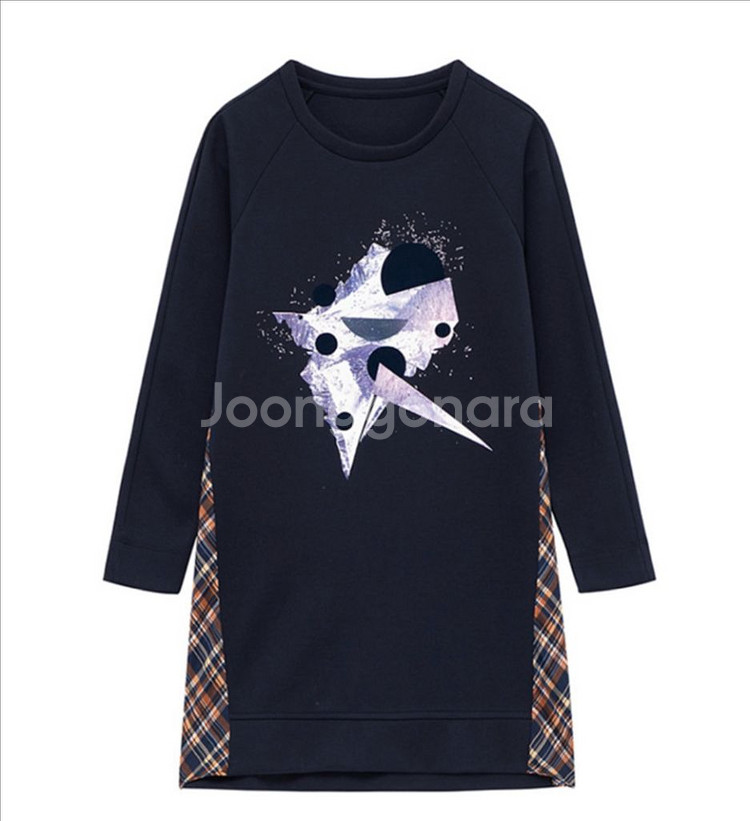 [새상품] 씨(SI) 라운드넥 배색 프린트 티셔츠 77--0