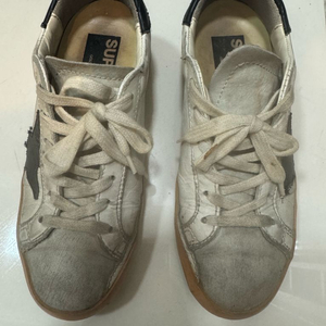 골든구스 35사이즈 택포 20,000원