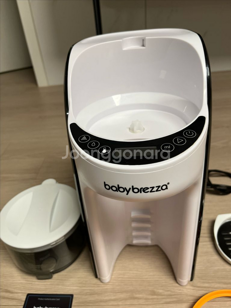 베이비브레짜 분유제조기 싸게내놔요--0