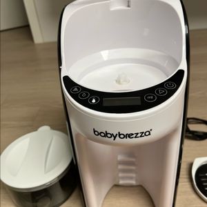 베이비브레짜 분유제조기 싸게내놔요