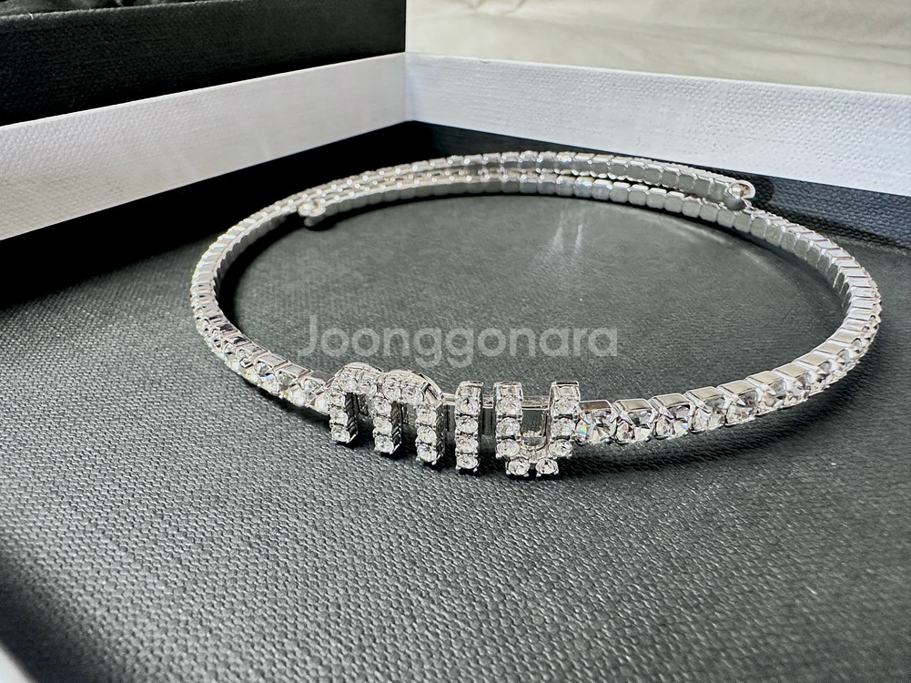 미우미우 크리스탈 목걸이 5JC871_2DNC_F0OK--3