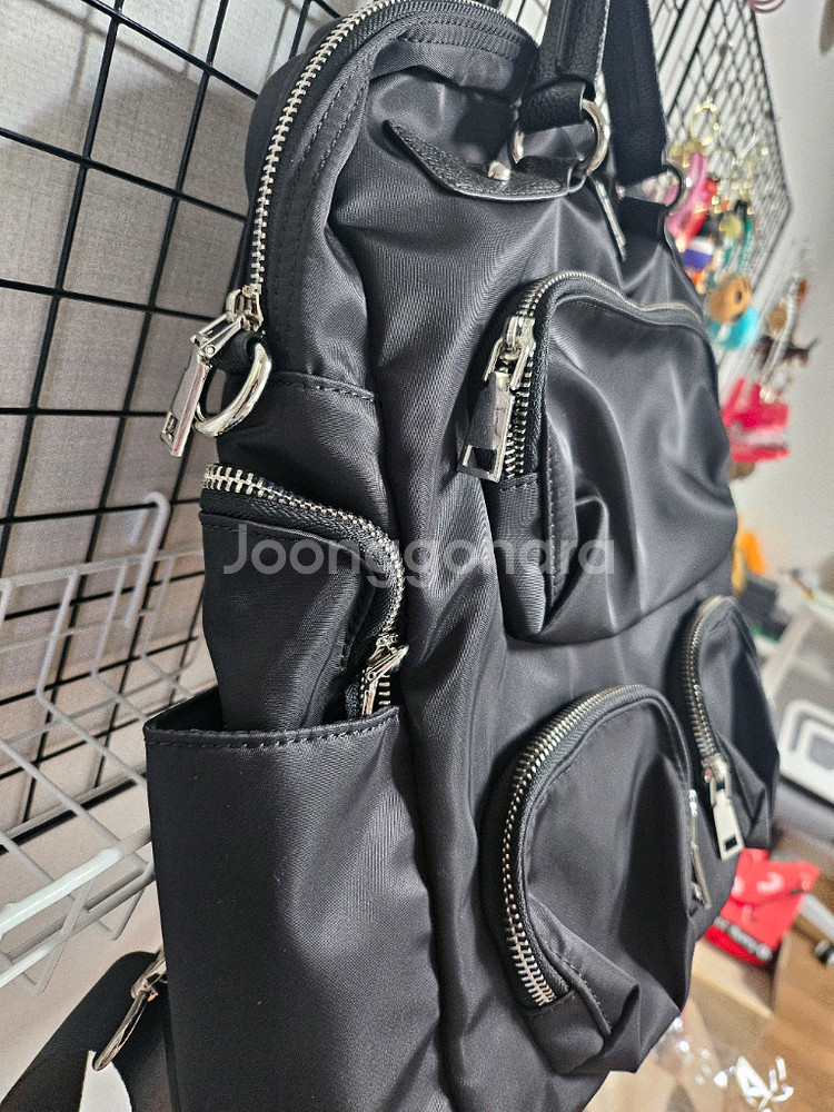 프라다 나일론 백팩--2