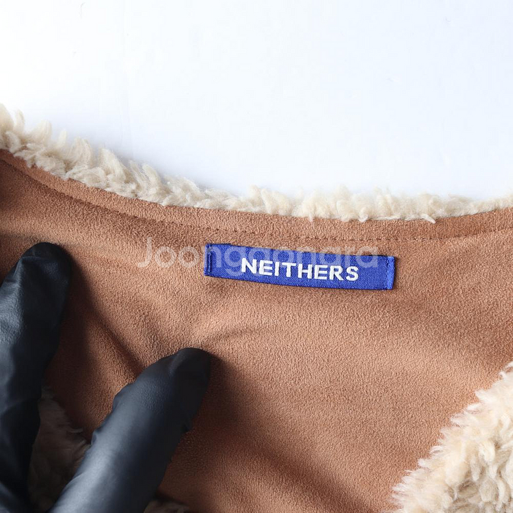 [XS]네이더스 베이지 플러피 플리스 브이넥 조끼 무스탕 베스트--5