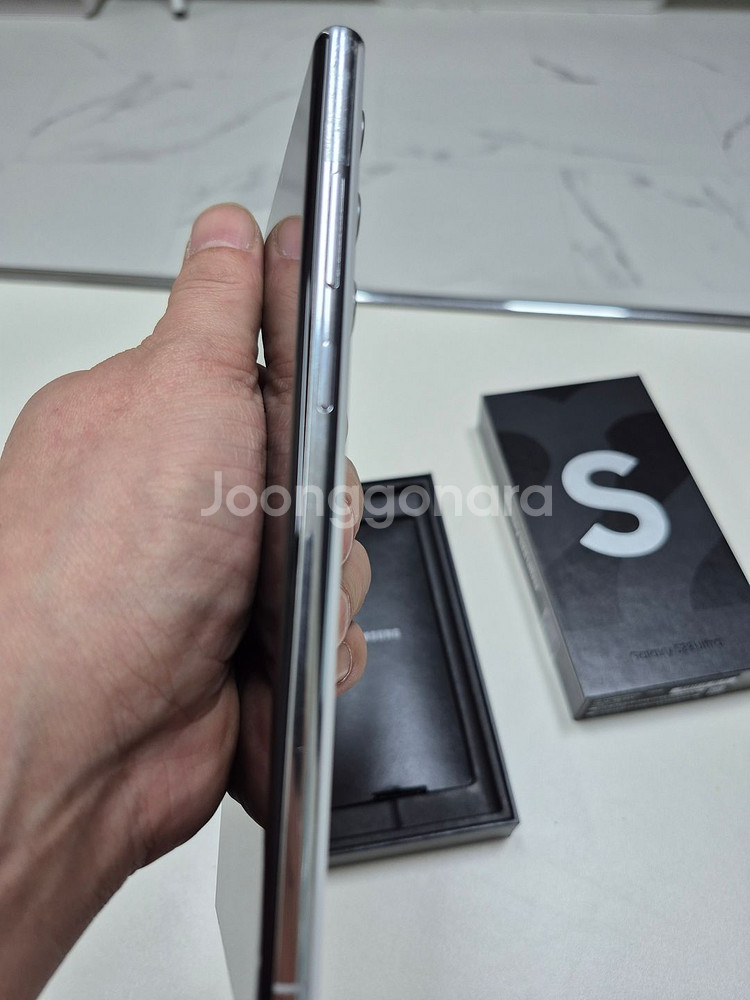 갤s22울트라 화이트 판매합니다--6