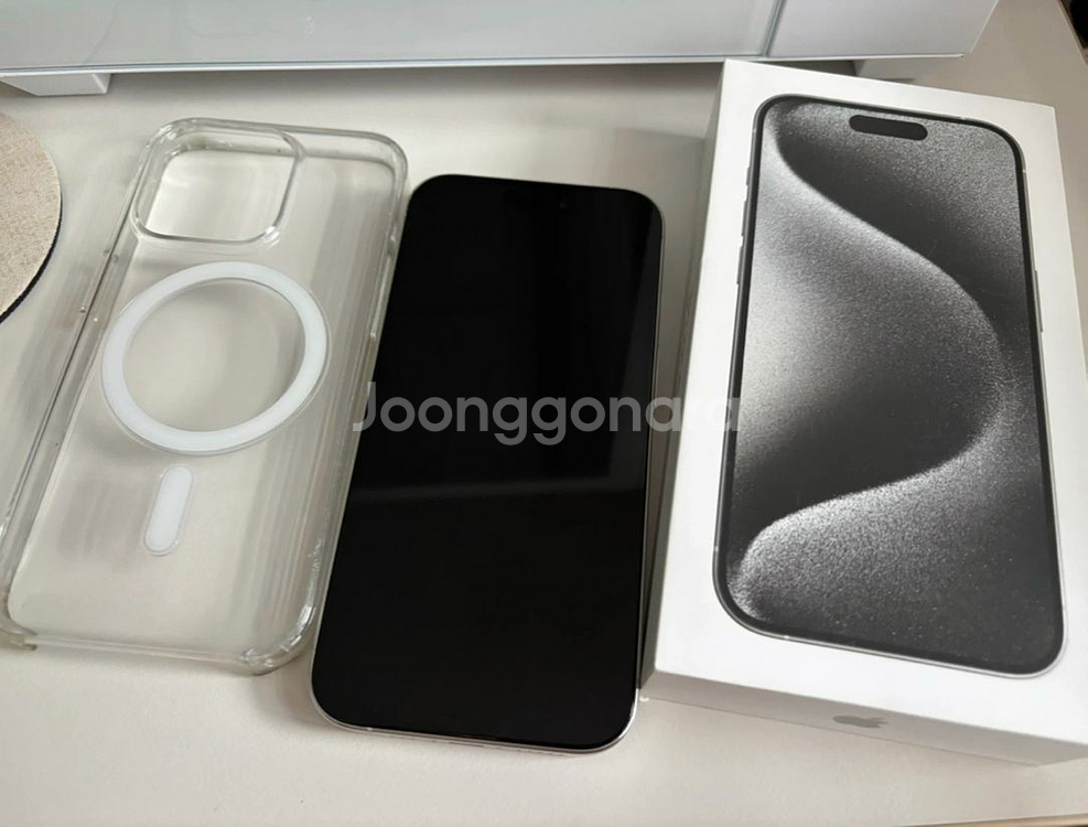 아이폰15프로 화이트 256기가--2