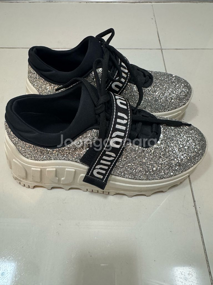 미우미우 크리스탈 플랫폼 스니커즈 1회착용--1