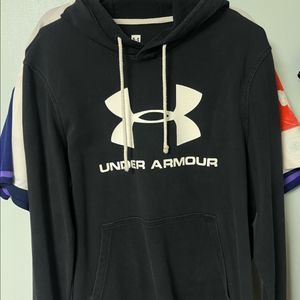 언더아머 후드티