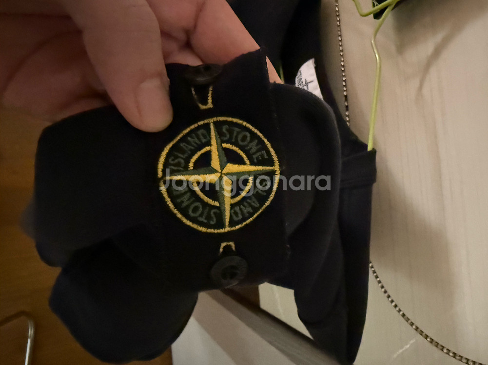 스톤아일랜드 맨투맨 xl--1