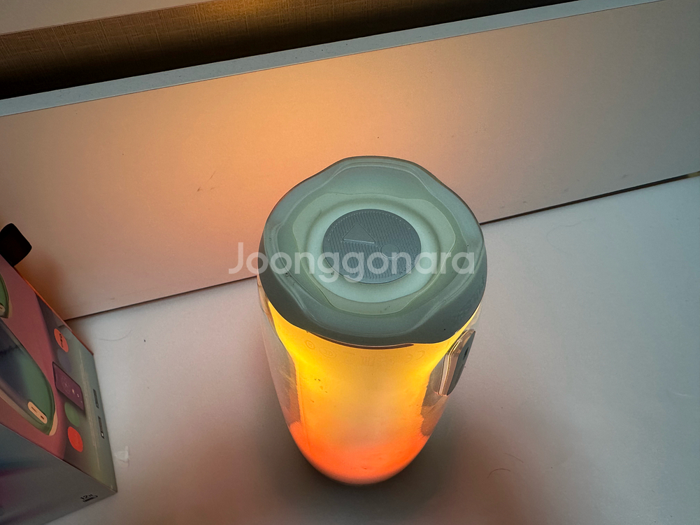 (박스 O)JBL PULSE4 정품 블루투스 스피커 화이트--5