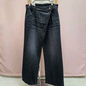 (새상품) 웬즈데이 사선 랩 데님팬츠 청바지