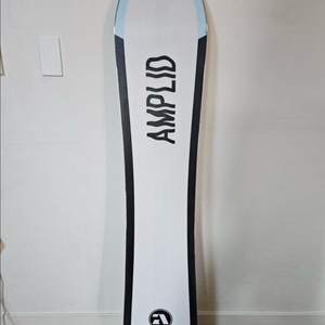 앰플리드 싱귤러 데크 2324시즌 149 판매합니다