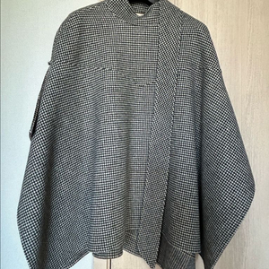 핸드메이드울 체크 케이프코트