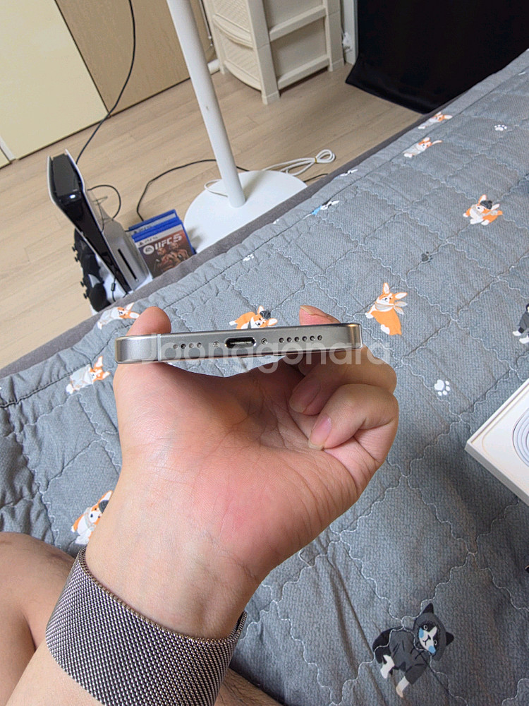 아이폰 16 프로 맥스 화이트 256GB--3