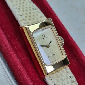 오메가 드빌 빈티지 체크 샴페인 다이얼 수동 여성시계