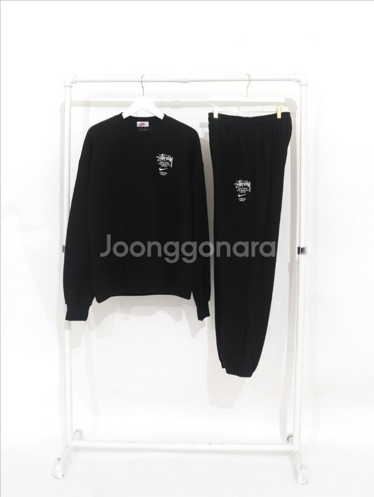 나이키 스투시 콜라보 맨투맨-조거팬츠 세트 새상품--1