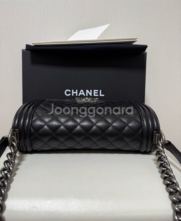 샤넬 보이백 미듐(내장칩/은장)--4
