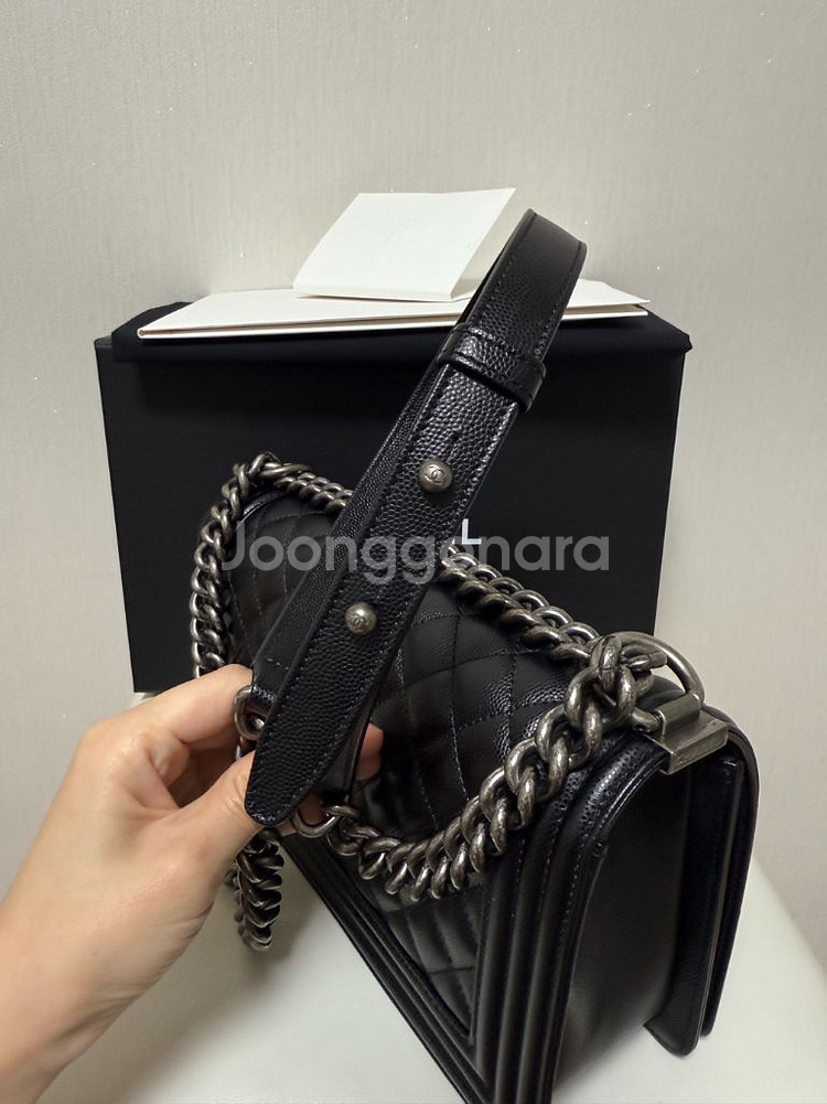 샤넬 보이백 미듐(내장칩/은장)--9