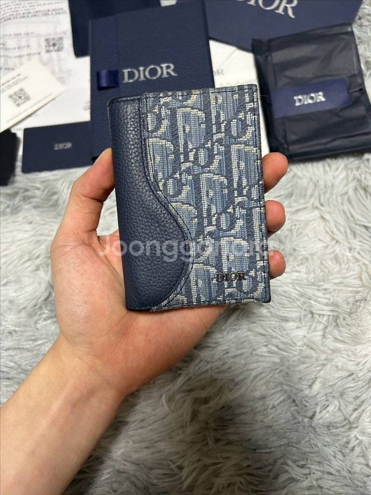 [25/6월] 디올 신형 새들 오거나이저 카드지갑 자카--1