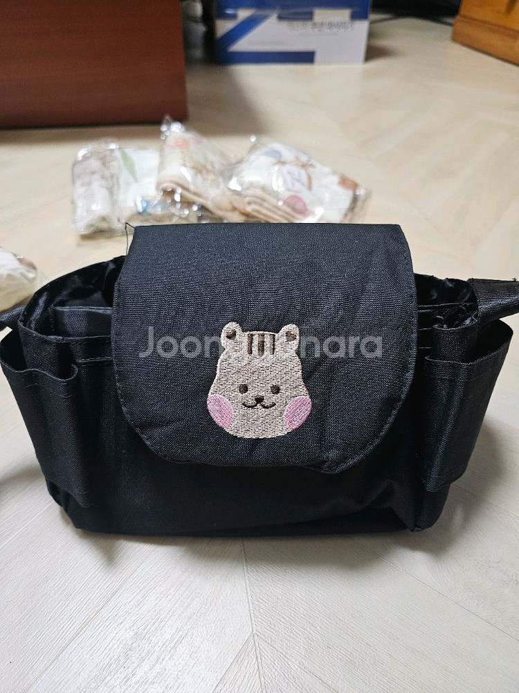 새상품)아기 이동식 기저귀 매트 유모차가방 거즈수건 이불--2