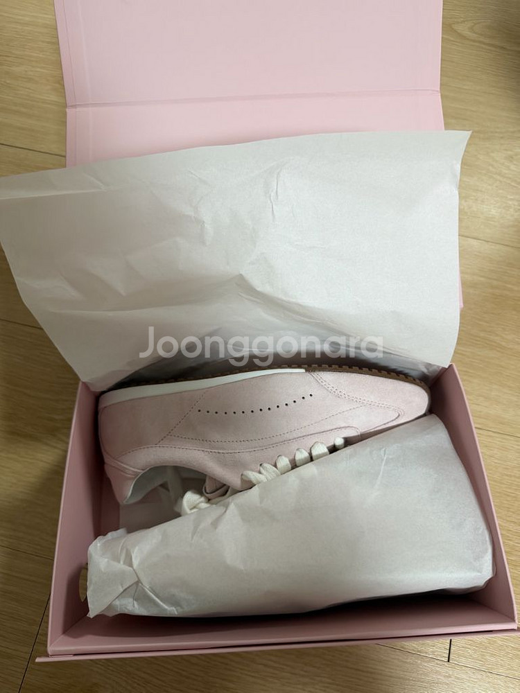 [정품 새상품]알로 지수 선셋스니커즈 240--0