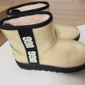 UGG 어그 클리어 미니 부츠 240
