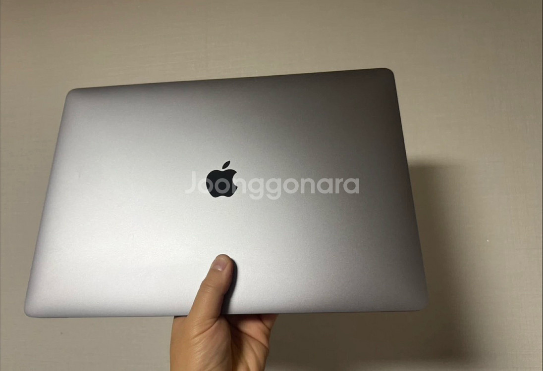 맥북 프로 16인치 (2019) a2141 액정파손--0