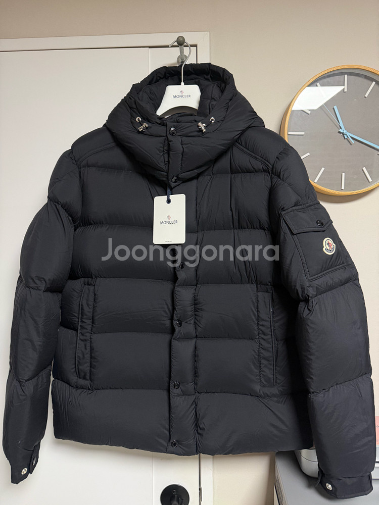 [4] 몽클레어 23FW 베제르 블랙 패딩--0