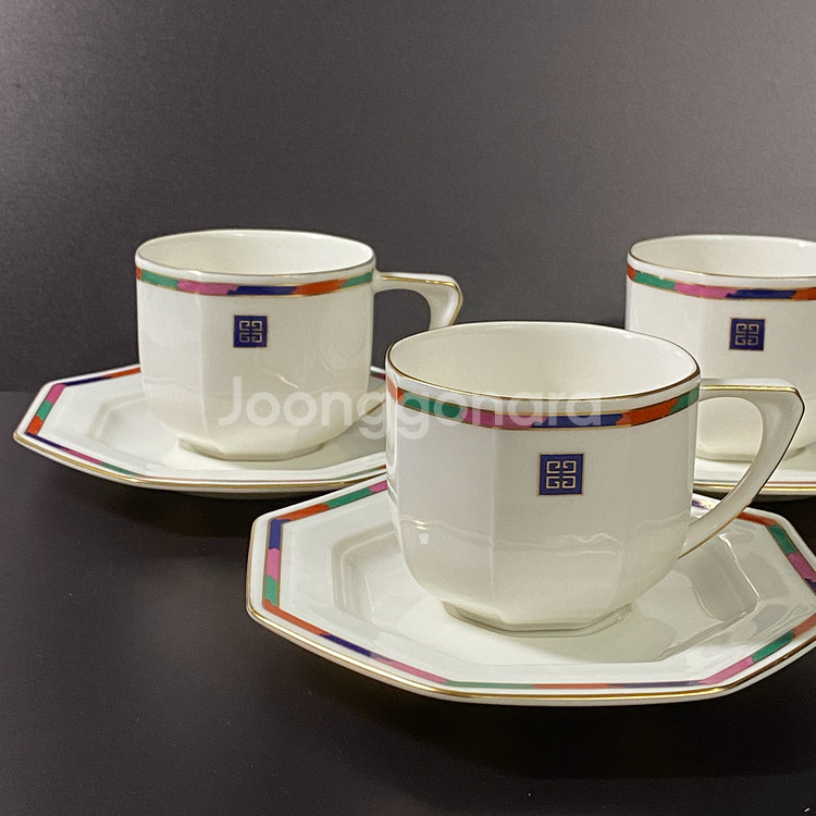 지방시 찻잔 세트--1