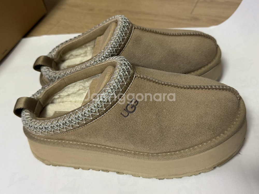 UGG 어그 타즈 240--2