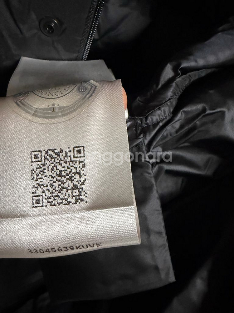 [5] 몽클레어 25SS 블랙 셀브스 패딩--5