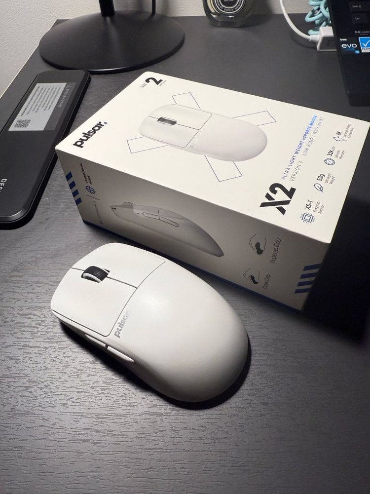 펄사 (x2v2 레드 미니, x2v3 화이트 미디움) / 히트스캔 하이퍼라이트 화이트--3