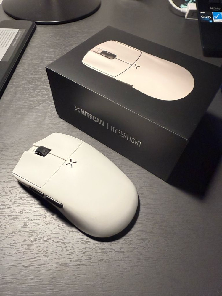 펄사 (x2v2 레드 미니, x2v3 화이트 미디움) / 히트스캔 하이퍼라이트 화이트--5