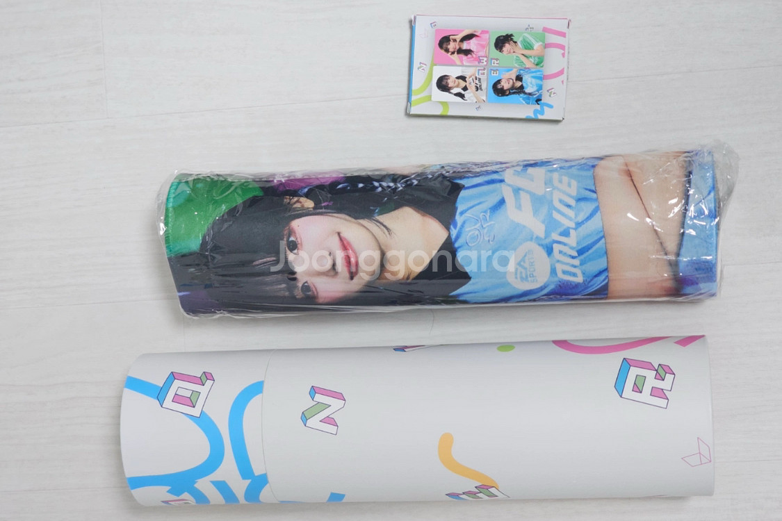 qwer 장패드+포토카드 판매합니다--0