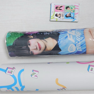 qwer 장패드+포토카드 판매합니다