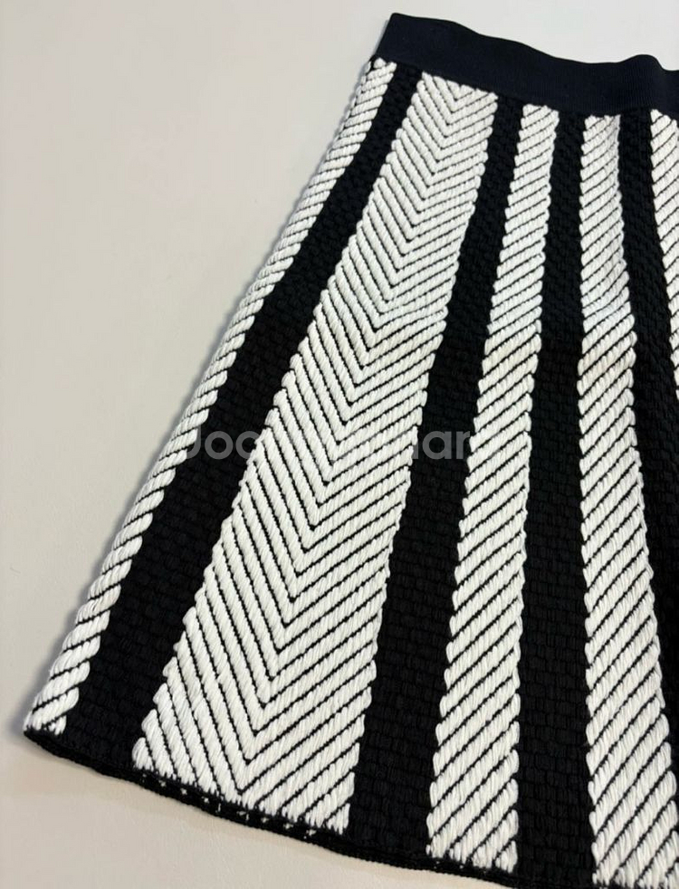 마쥬 니트 플레어 스커트 S--4