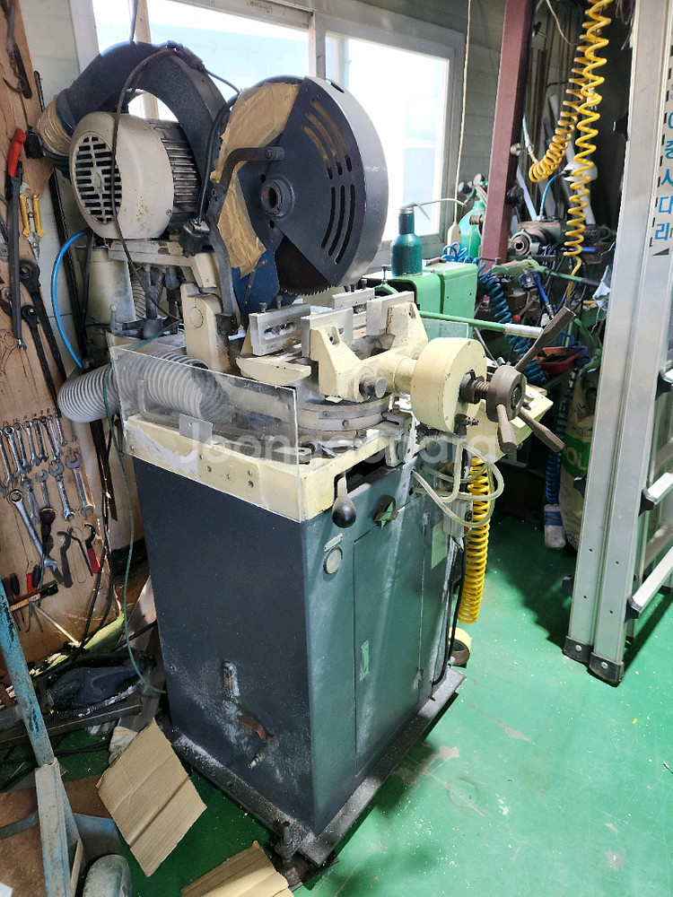 중고반자동 각도조절 원형톱기계--0