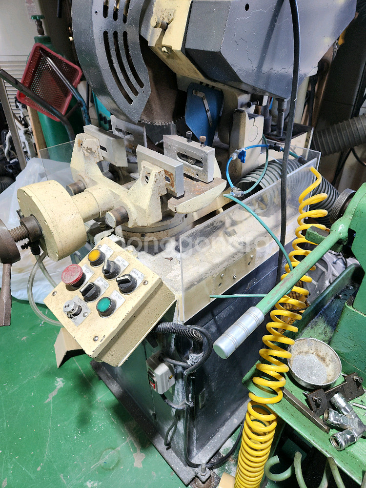 중고반자동 각도조절 원형톱기계--2