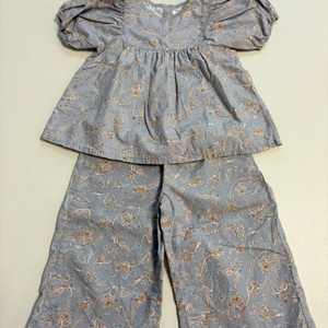 슈슈앤크라 상하의 세트 4y